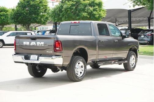 2025 RAM 2500 Tradesman Crew Cab 4x4 6'4' Box