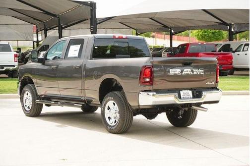2025 RAM 2500 Tradesman Crew Cab 4x4 6'4' Box