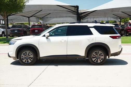 2024 Nissan Pathfinder SV FWD