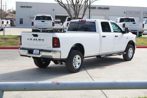2026 RAM 2500 Tradesman Crew Cab 4x4 8' Box
