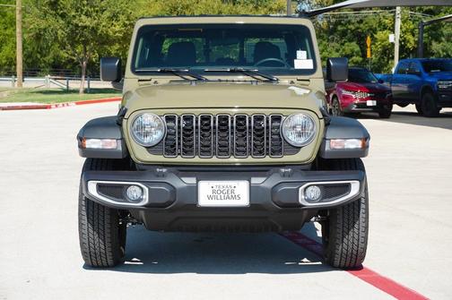2025 Jeep Gladiator Sport