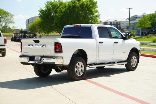 2026 RAM 2500 Lone Star Crew Cab 4x4 6'4' Box