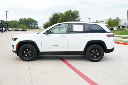 2025 Jeep Grand Cherokee Altitude
