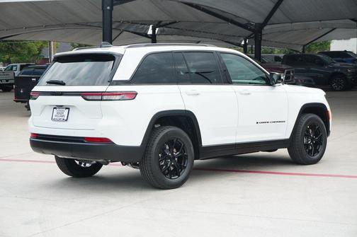 2025 Jeep Grand Cherokee Altitude