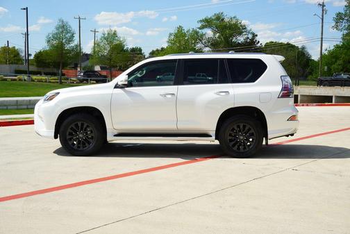 2023 Lexus GX 460 Premium