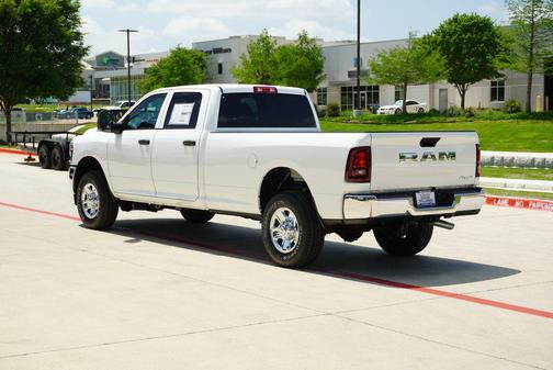 Bright White Clearcoat 2026 RAM 2500 Tradesman Crew Cab 4x4 8' Box