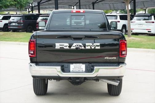 2025 RAM 2500 Tradesman Crew Cab 4x4 8' Box