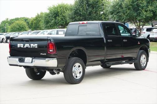 2025 RAM 2500 Tradesman Crew Cab 4x4 8' Box
