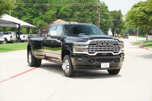 2025 RAM 3500 Limited Crew Cab 4x4 8' Box