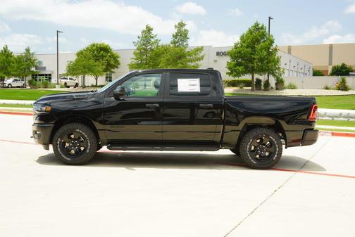 Diamond Black Crystal Pearlcoat 2026 RAM 1500 Warlock Crew Cab 4x4 5'7' Box