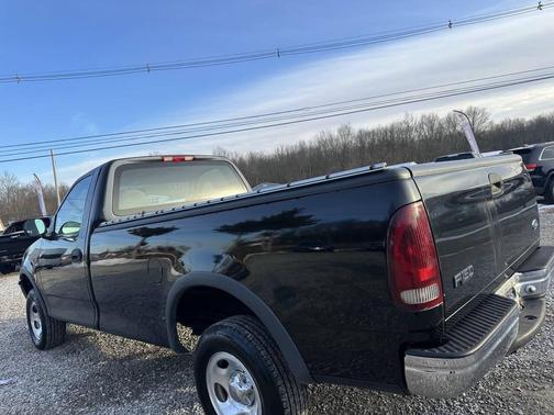 1997 Ford F-150 Base 2dr 4WD Standard Cab LB