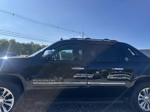 2013 Chevrolet Avalanche LTZ