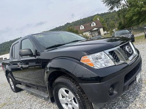 2010 Nissan Frontier LE