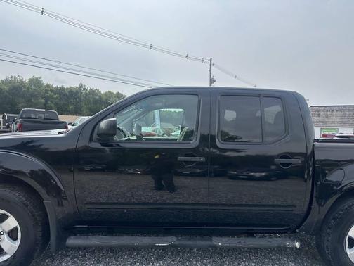 2010 Nissan Frontier LE