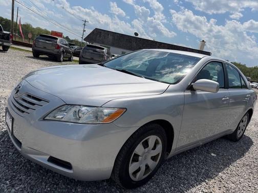 Classic Silver Metallic 2009 Toyota Camry LE