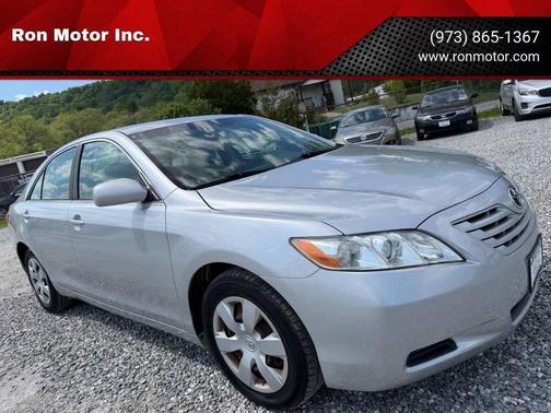 Classic Silver Metallic 2009 Toyota Camry LE