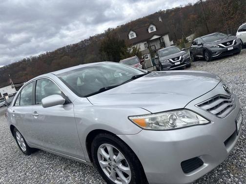 2010 Toyota Camry LE