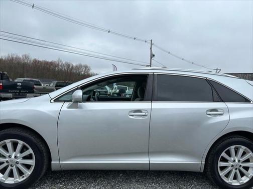 2011 Toyota Venza Base