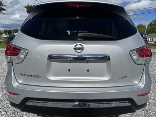 2015 Nissan Pathfinder S