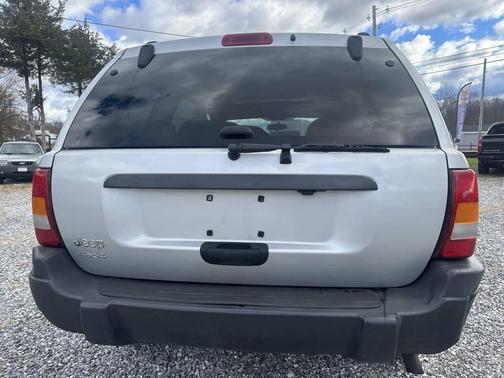 2003 Jeep Grand Cherokee Laredo