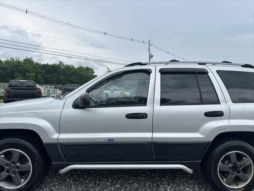 2004 Jeep Grand Cherokee Laredo
