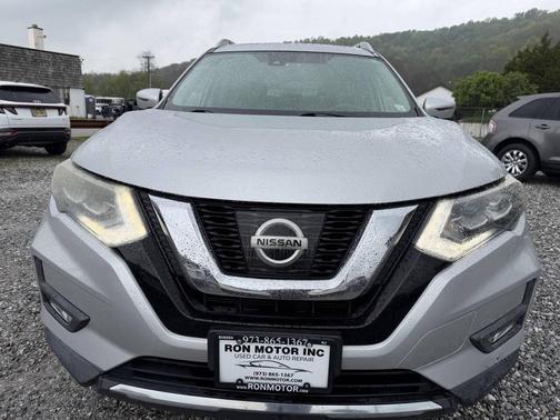 Brilliant Silver 2017 Nissan Rogue SL