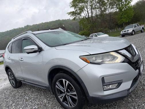 Brilliant Silver 2017 Nissan Rogue SL