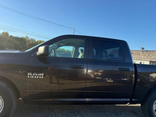 Luxury Brown Pearlcoat 2017 RAM 1500 Tradesman