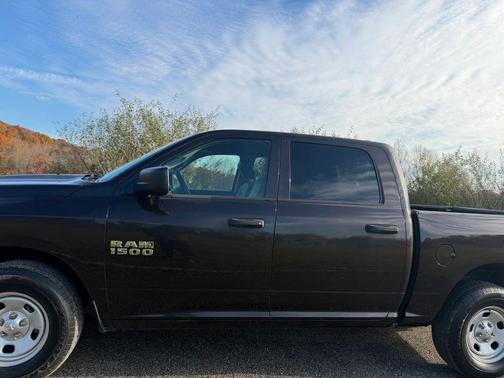 Luxury Brown Pearlcoat 2017 RAM 1500 Tradesman