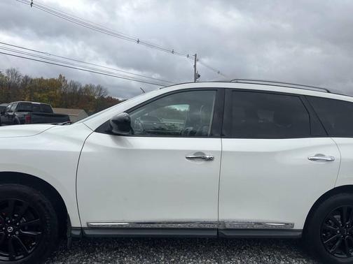 2014 Nissan Pathfinder SL