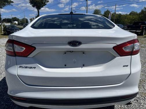2015 Ford Fusion SE