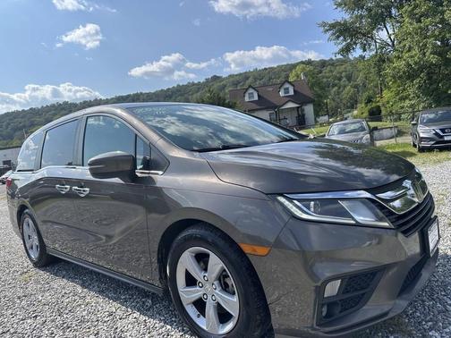 2020 Honda Odyssey EX L w/Navi w/RES 4dr Mini Van and RES