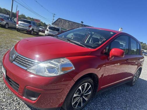 2009 Nissan Versa 1.8 S