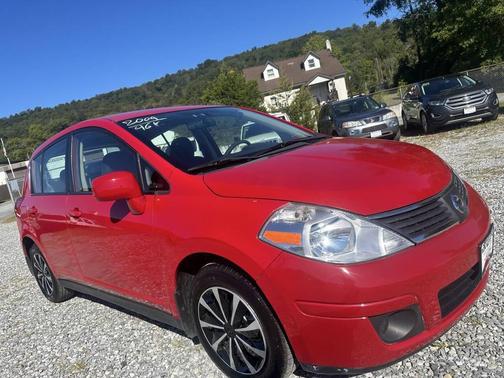 2009 Nissan Versa 1.8 S