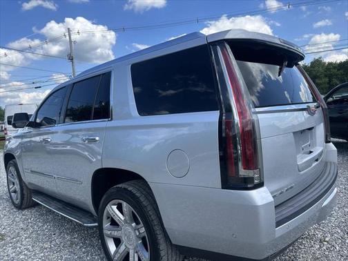 2017 Cadillac Escalade Luxury