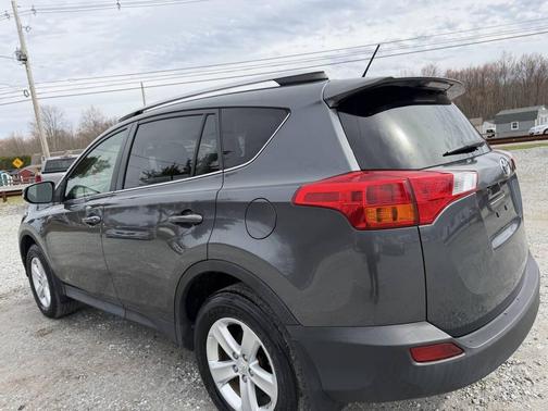 Magnetic Gray Pearl 2014 Toyota RAV4 XLE