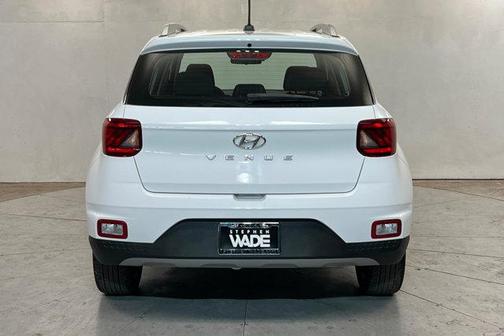Lunar White 2025 Hyundai VENUE SEL