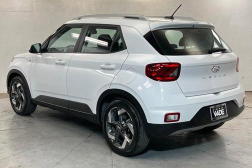 Lunar White 2025 Hyundai VENUE SEL