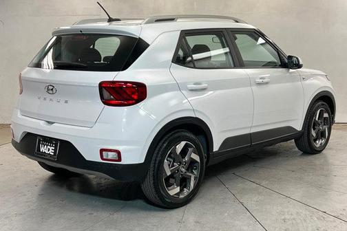 Lunar White 2025 Hyundai VENUE SEL