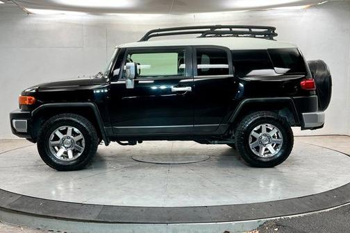 2014 Toyota FJ Cruiser Base