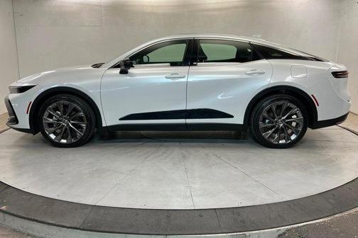 Oxygen White 2026 Toyota Crown Limited