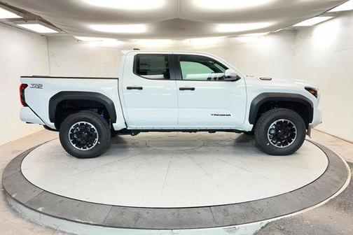 2026 Toyota Tacoma Hybrid TRD Off Road