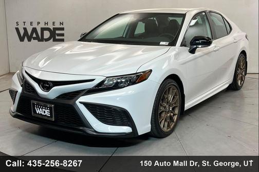 Ice Cap 2024 Toyota Camry SE