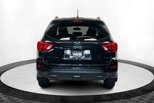 2018 Nissan Pathfinder SL