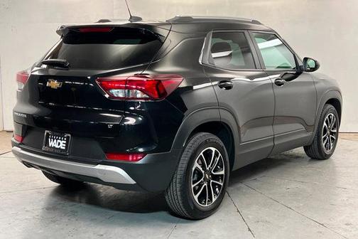 Mosaic Black Metallic 2024 Chevrolet Trailblazer LT