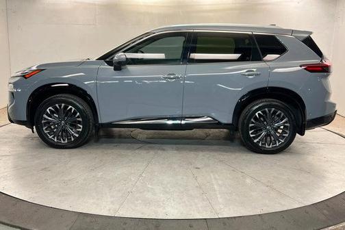 Boulder Gray Pearl 2024 Nissan Rogue Platinum