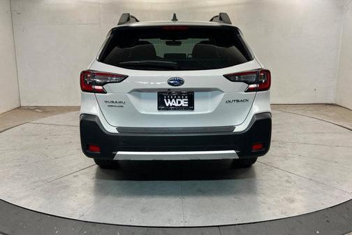 Crystal White Pearl 2025 Subaru Outback Limited