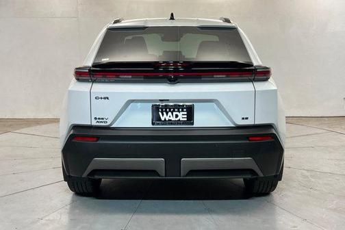 Wind Chill Pearl 2026 Toyota C-HR SE