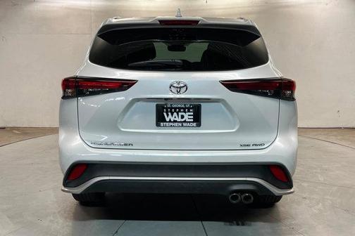 Wind Chill Pearl 2025 Toyota Highlander XSE