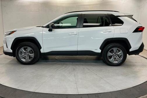 Ice Cap 2023 Toyota RAV4 Hybrid SE